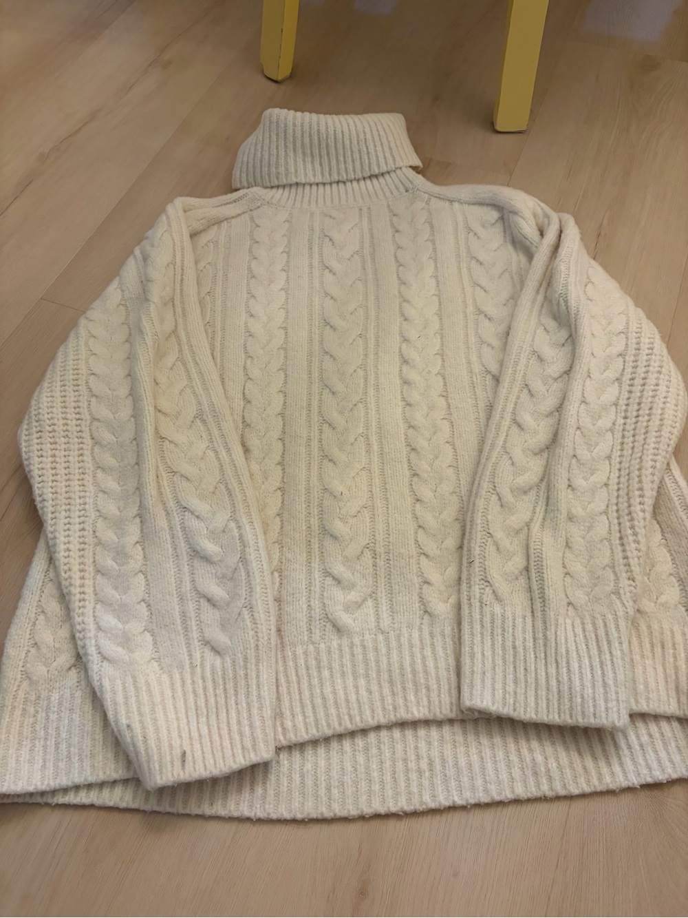 Abercrombie Cream Cable-Knit Turtleneck Sweater